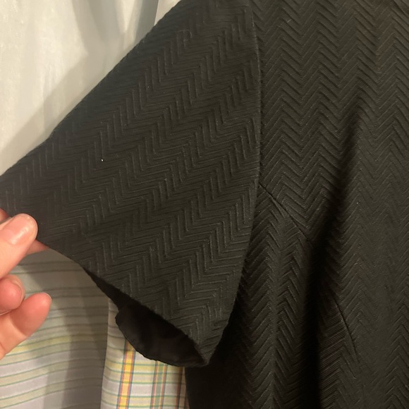 Talbots little black dress with gold belted accent textured short sleeve size 6 - Picture 4 of 8